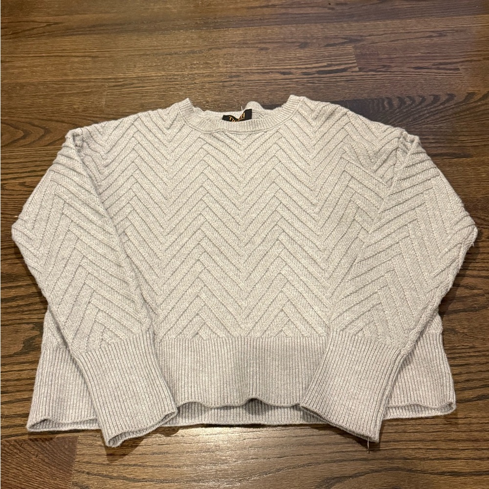 Truth Women's Gray Sweater